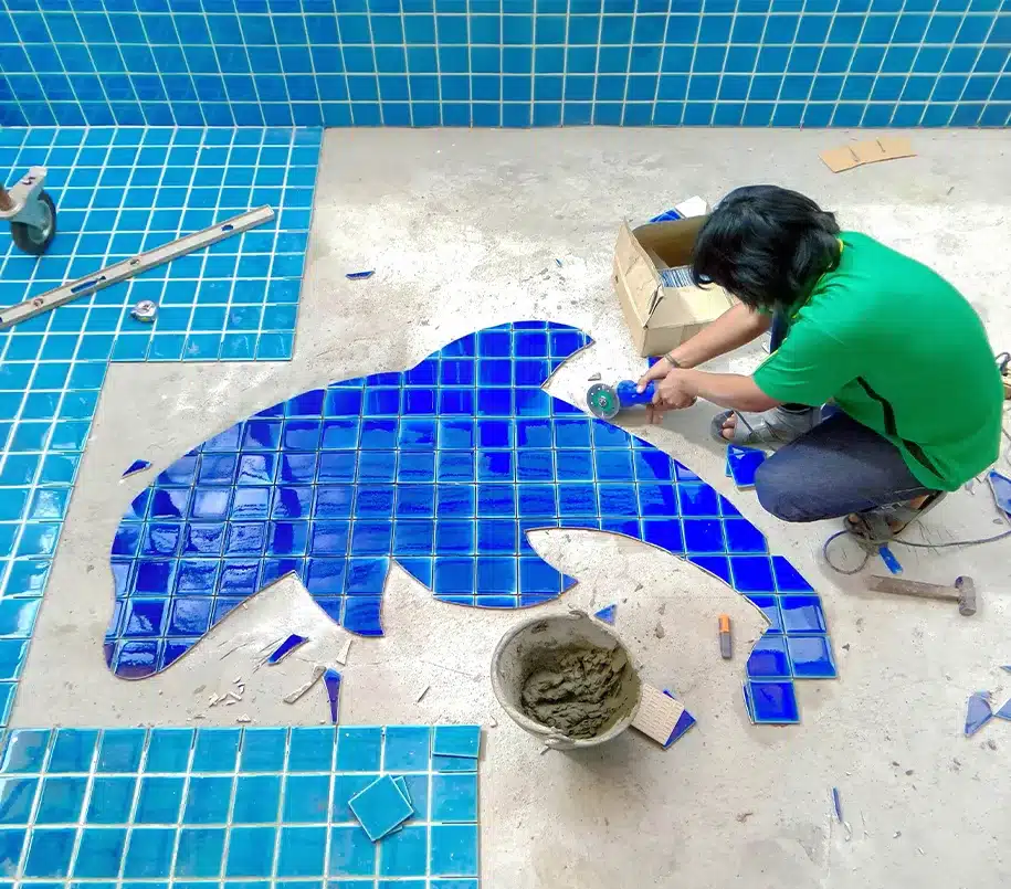 Poolabriss und Rückbau von Schwimmbädern